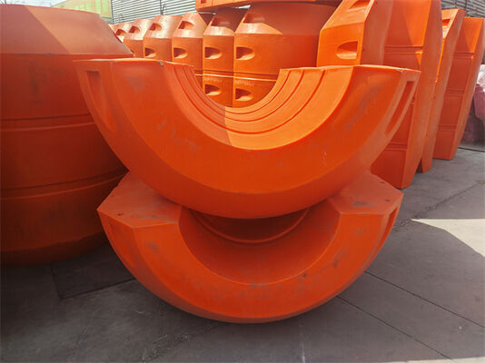 Pływaki do rur HDPE do pogłębiania zapewniające wyporność i wsparcie dla węży rozładunkowych i rurociągów w różnych warunkach środowiskowych pogłębiania